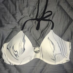 White marble VS PINk bikini top